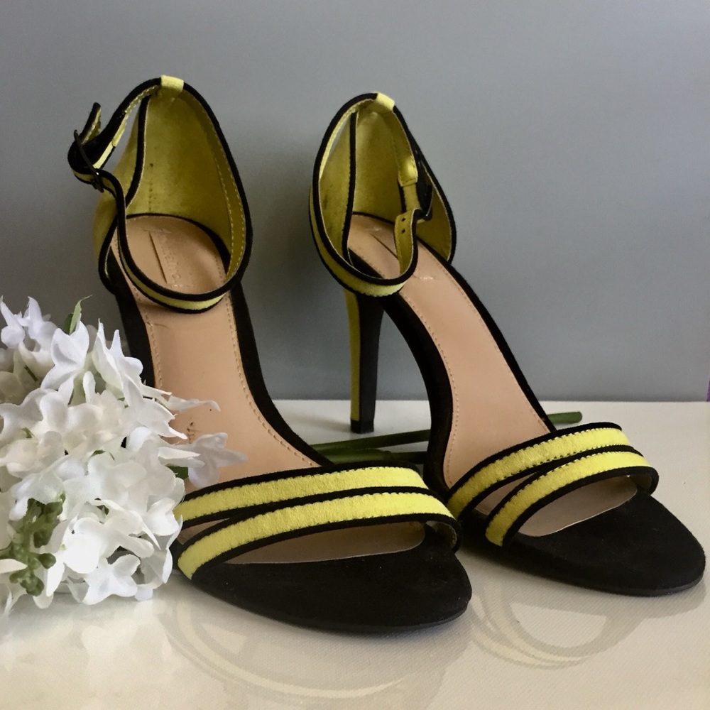 Trafaluc Mint Green Peep Toe Ankle Strap Heels